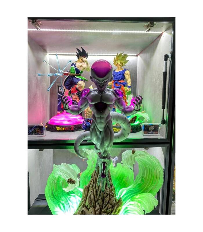 FREEZER 1/4 EX 2 BUST KD COLECCTIBLES